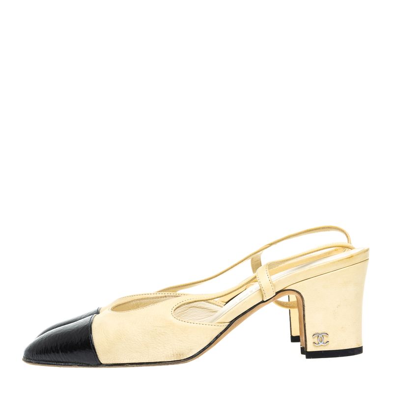 Sapato-Slingback-Chanel-CC-Cap-Toe-Couro-Bicolor