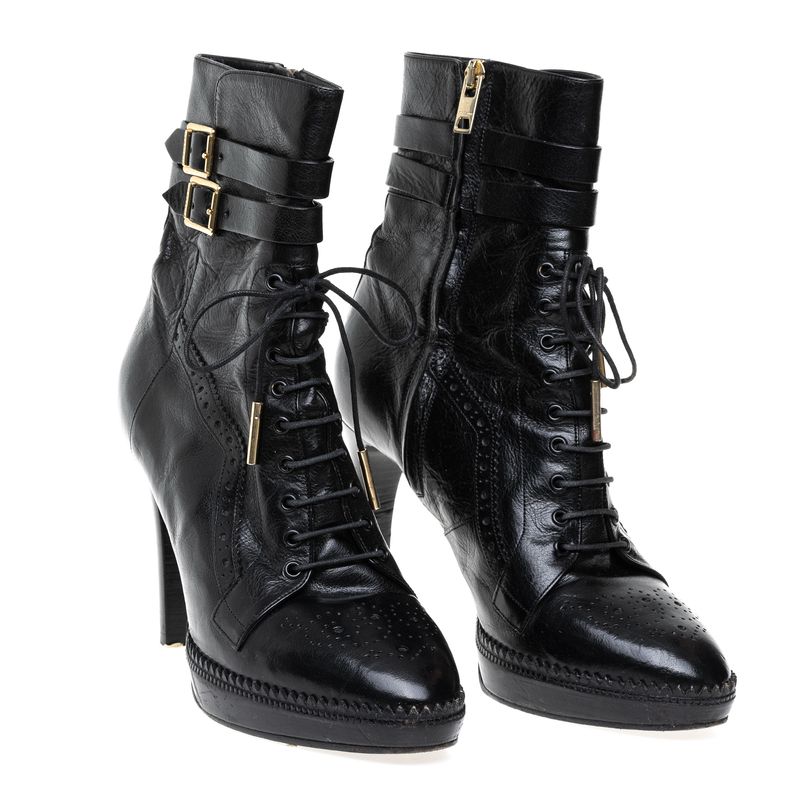 Bota-Burberry-Couro-Preto-com-Cadarco