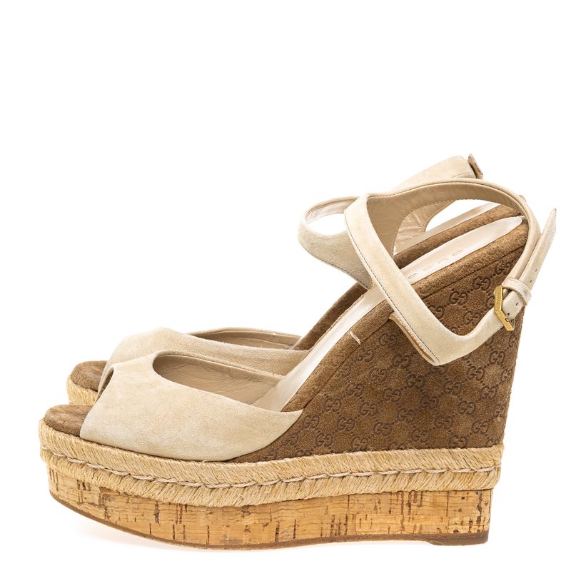 Sandalia-Gucci-Anabela-Camurca-Bege