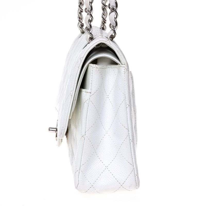 Bolsa-Chanel-Classica-Double-Flap-Caviar-Branco