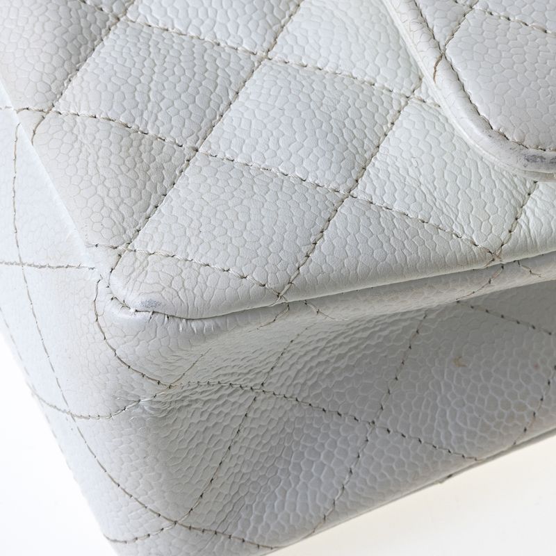 Bolsa-Chanel-Classica-Double-Flap-Caviar-Branco