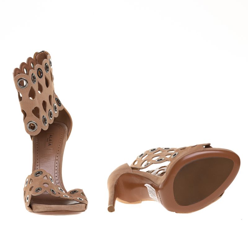 Sandalia-Alaia-Camurca-Bege-Recortes-e-Ilhoses