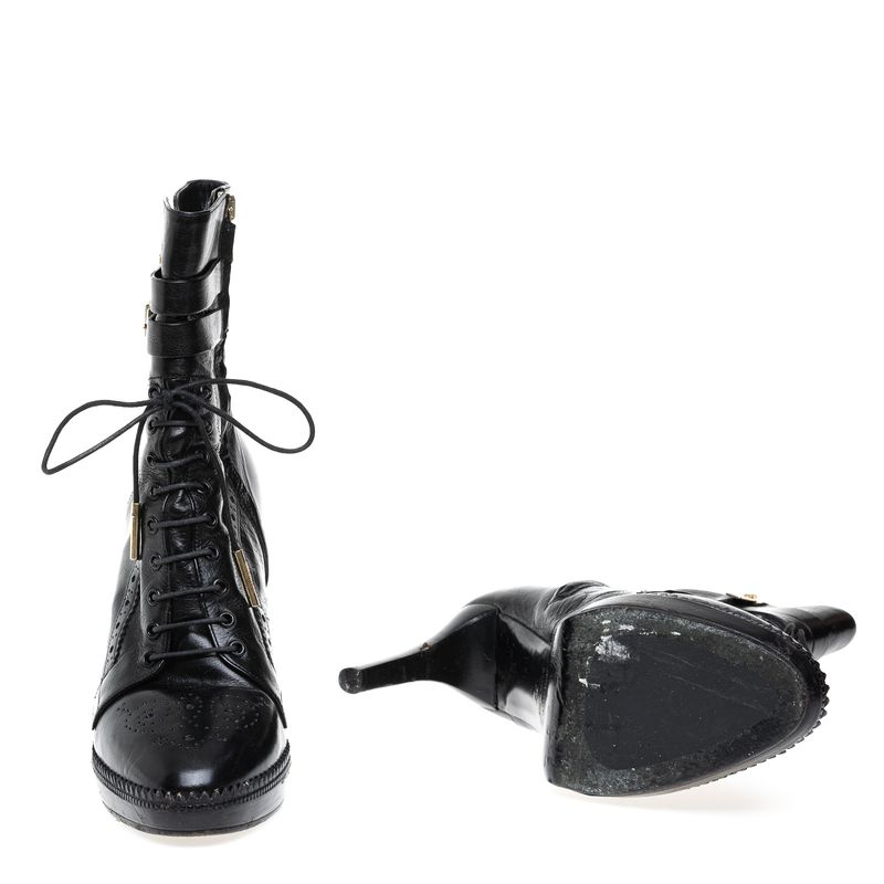 Bota-Burberry-Couro-Preto-com-Cadarco