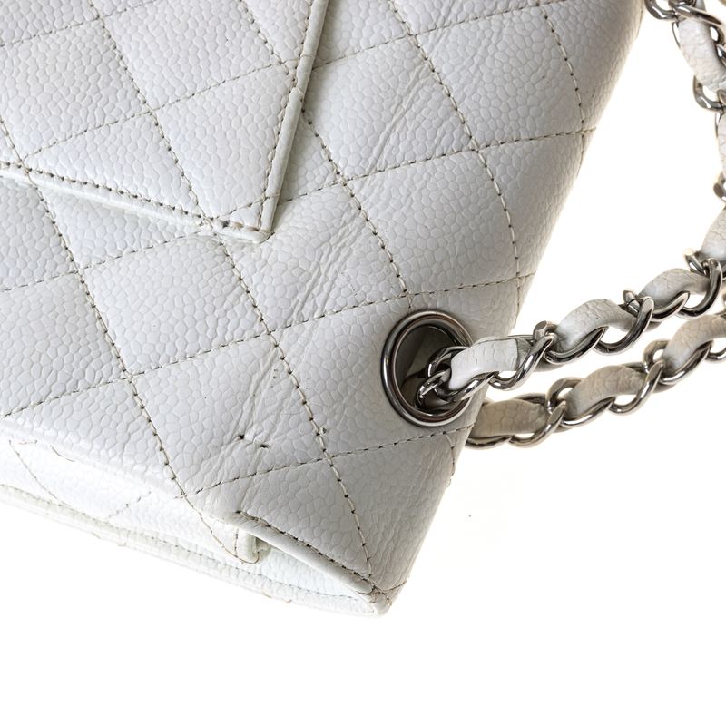 Bolsa-Chanel-Classica-Double-Flap-Caviar-Branco