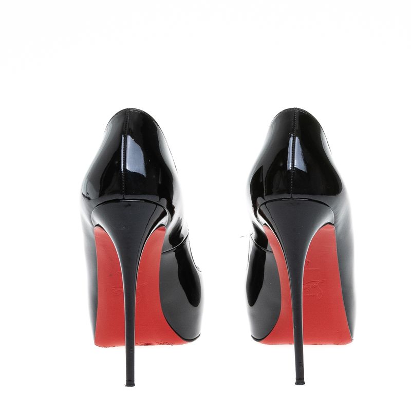 67157-Peep-Toe-Christian-Louboutin-Very-Prive-Verniz-Preto-2