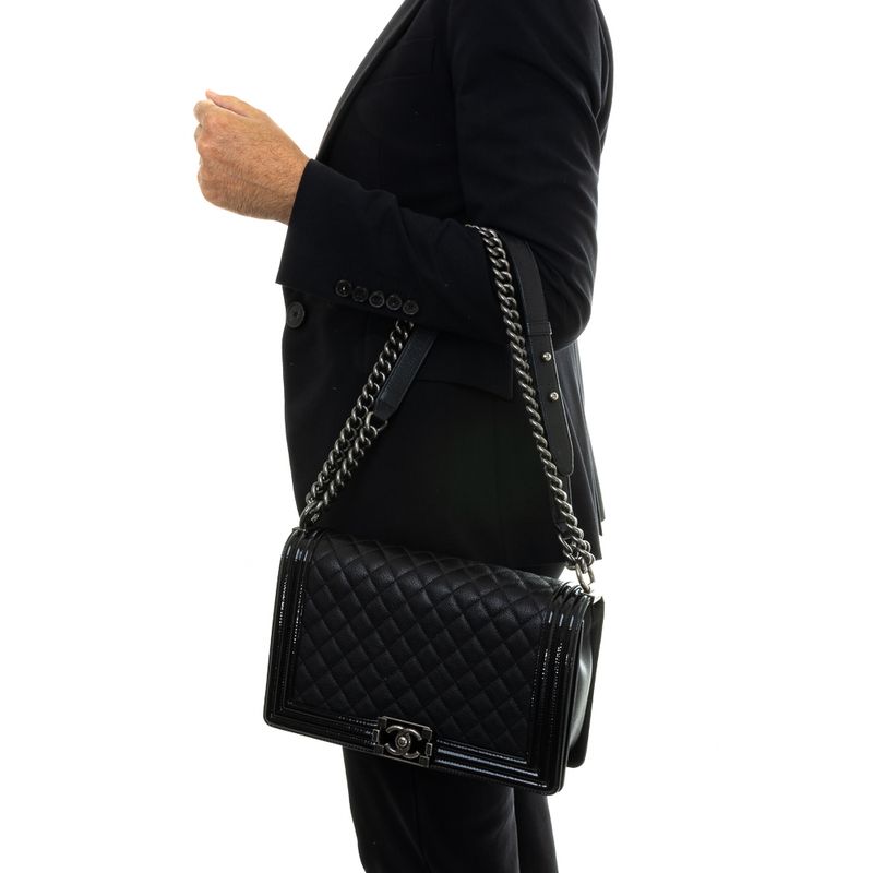 Bolsa-Chanel-Boy-Media-Matelasse-Preta