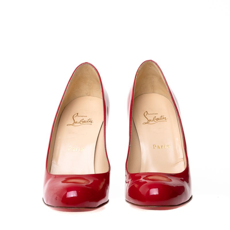 67246-Sapato-Bico-Redondo-Christian-Louboutin-Verniz-Vermelho-4