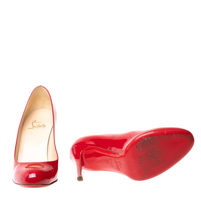 67246-Sapato-Bico-Redondo-Christian-Louboutin-Verniz-Vermelho-5