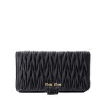 Bolsa-Miu-Miu-Capa-para-Iphone-7-e-8-Plus-Matelasse-Preto