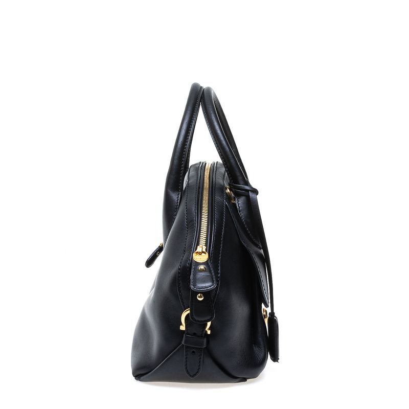Bolsa-Salvatore-Ferragamo-Tote-Preta-com-Fechadura
