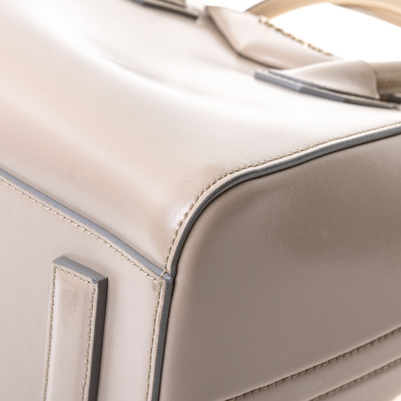 Bolsa-Givenchy-Antigona-Couro-Bege