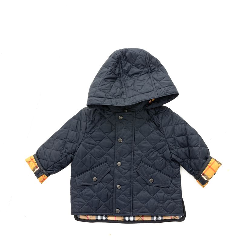 Casaco-Burberry-Infantil-Matelasse-Azul-Marinho-com-Capuz