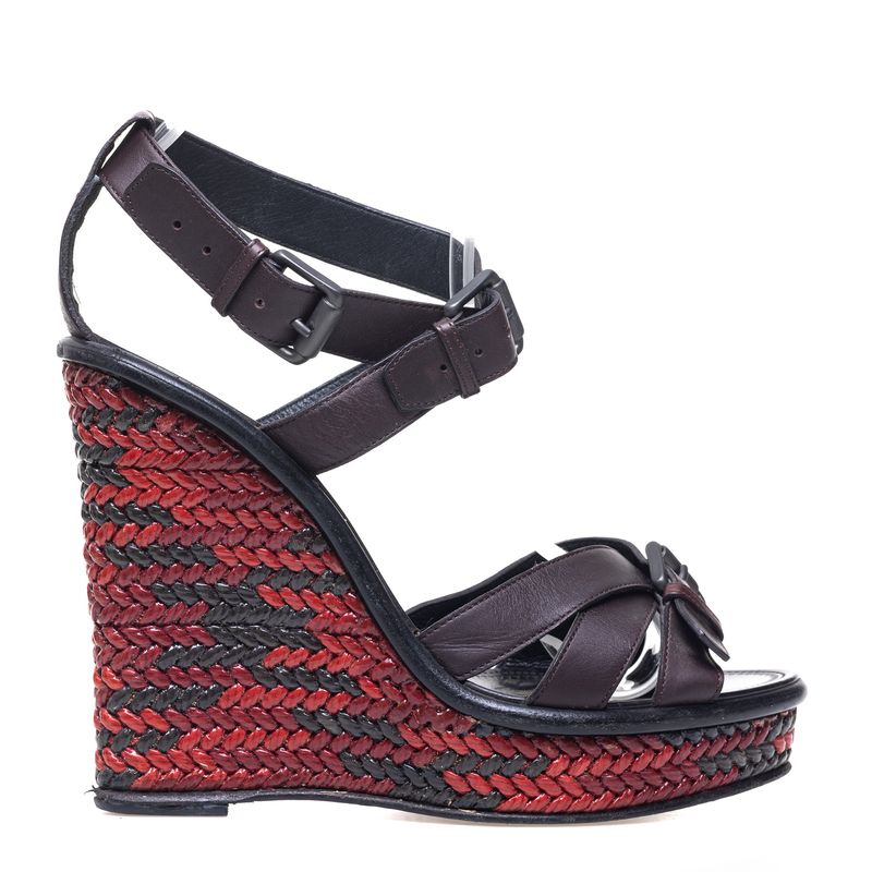 Anabela-Bottega-Veneta-Couro-Marrom-e-Salto-Vermelho
