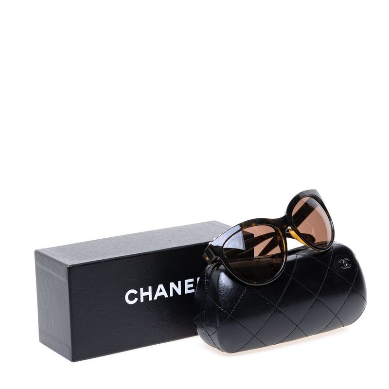 Oculos-Chanel-6040-H-Marrom-e-Perolas