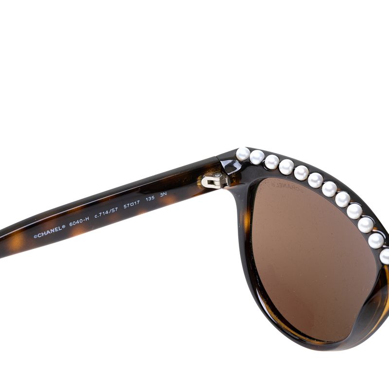 Oculos-Chanel-6040-H-Marrom-e-Perolas