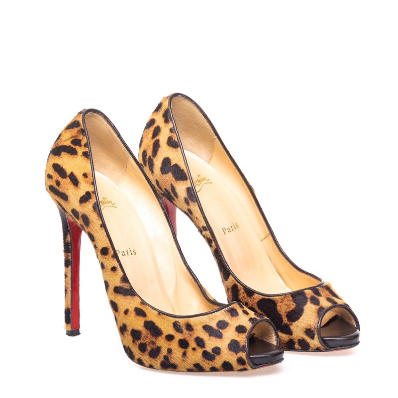 67455-Peep-Toe-Christian-Louboutin-Animal-Print-Pelos-verso