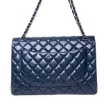 Bolsa Chanel Classic Maxi Single Flap Lambskin Azul Marinho