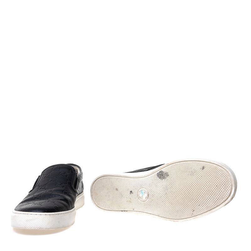 Tenis-Gucci-Slip-On-GG-Supreme-Couro-Preto
