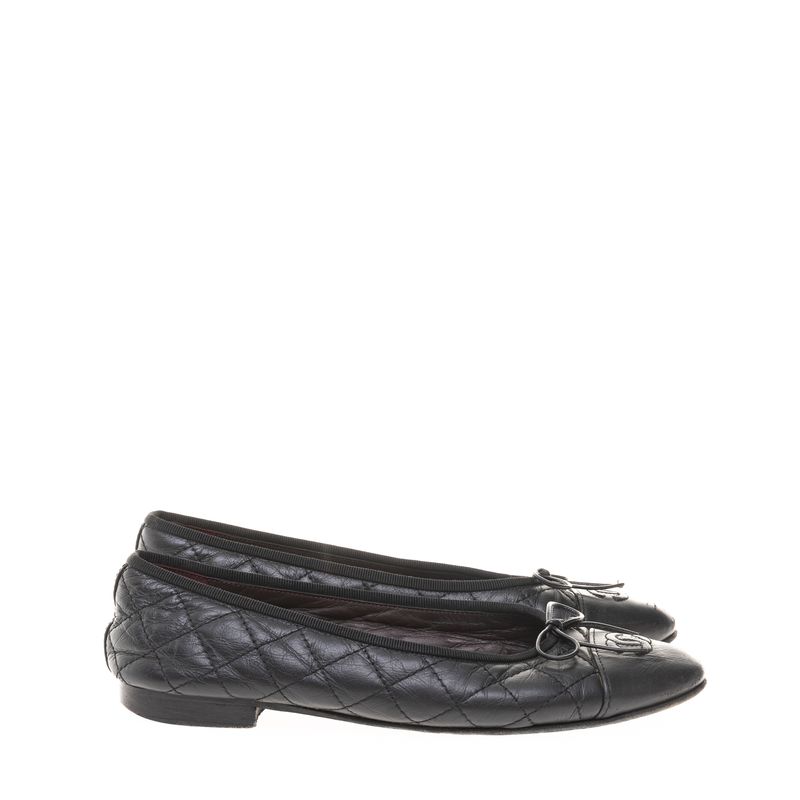 Sapatilha-Chanel-CC-Cap-Couro-Matelasse-Preto