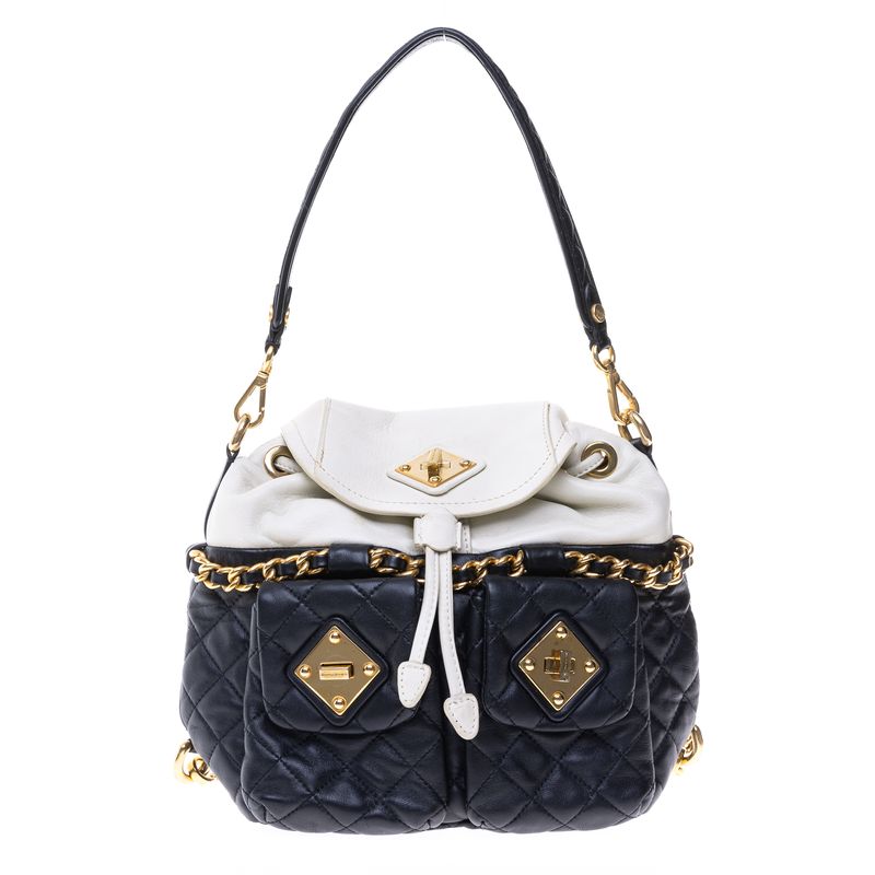 Mochila-Moschino-Preto-e-Branco-Alca-Corrente
