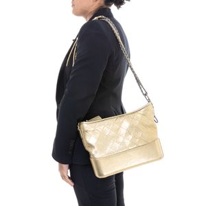 Bolsa Chanel Gabrielle Hobo Lambskin Dourada