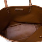 Bolsa-Michael-Kors-Tote-Monogram-Branco-e-Caramelo-com-Clutch