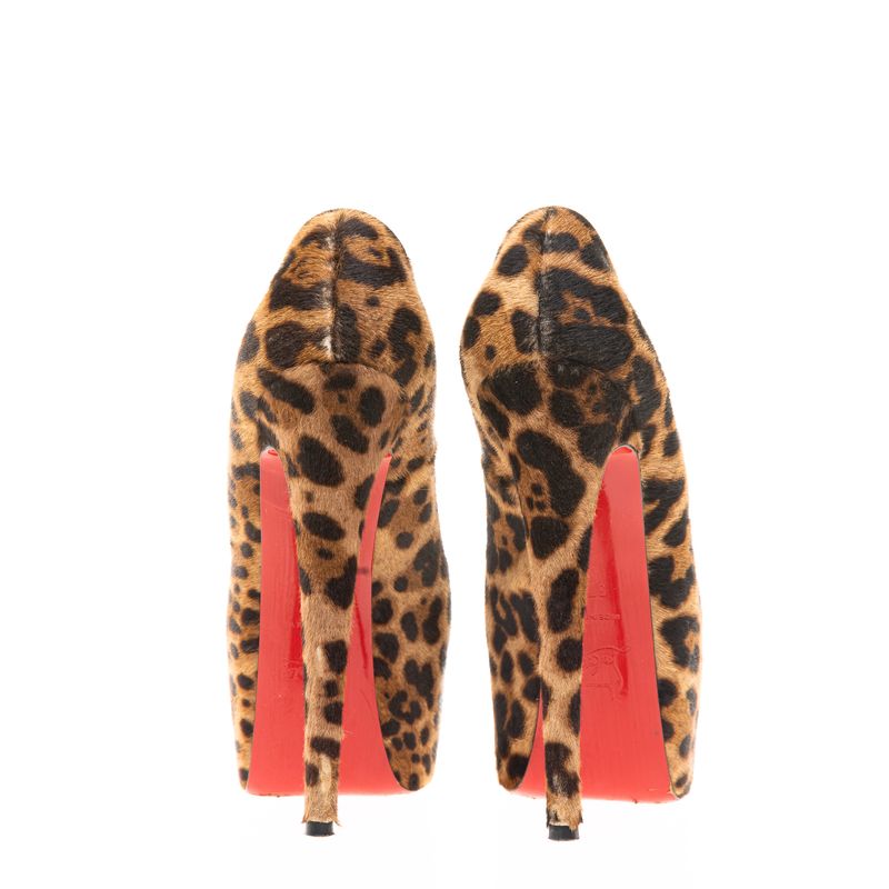 67551-Sapato-de-Salto-Christian-Louboutin-Pelo-Animal-Print-2