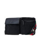 Pochete-Gucci-GG-Supreme-Preto