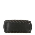 Mala-Chanel-Surpique-Duffle-XL-Couro-Preto