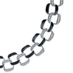 Gargantilha-Swarovski-Prateada-com-Cristais-e-Esmalte-Preto