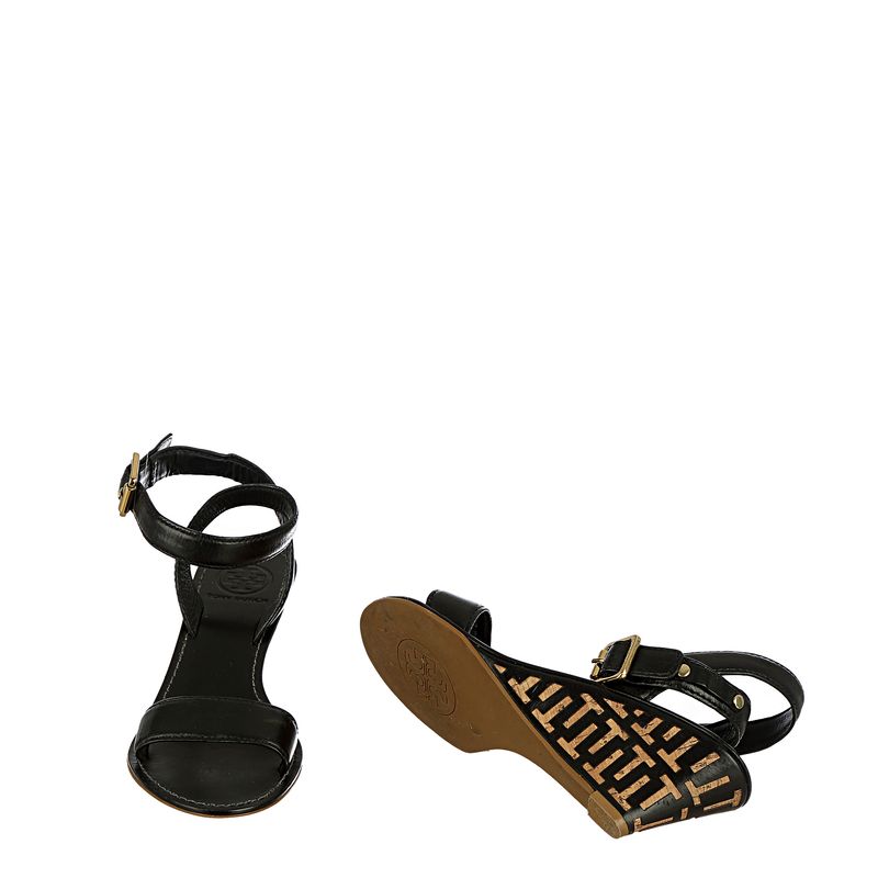 Sandalia-Tory-Burch-Preta