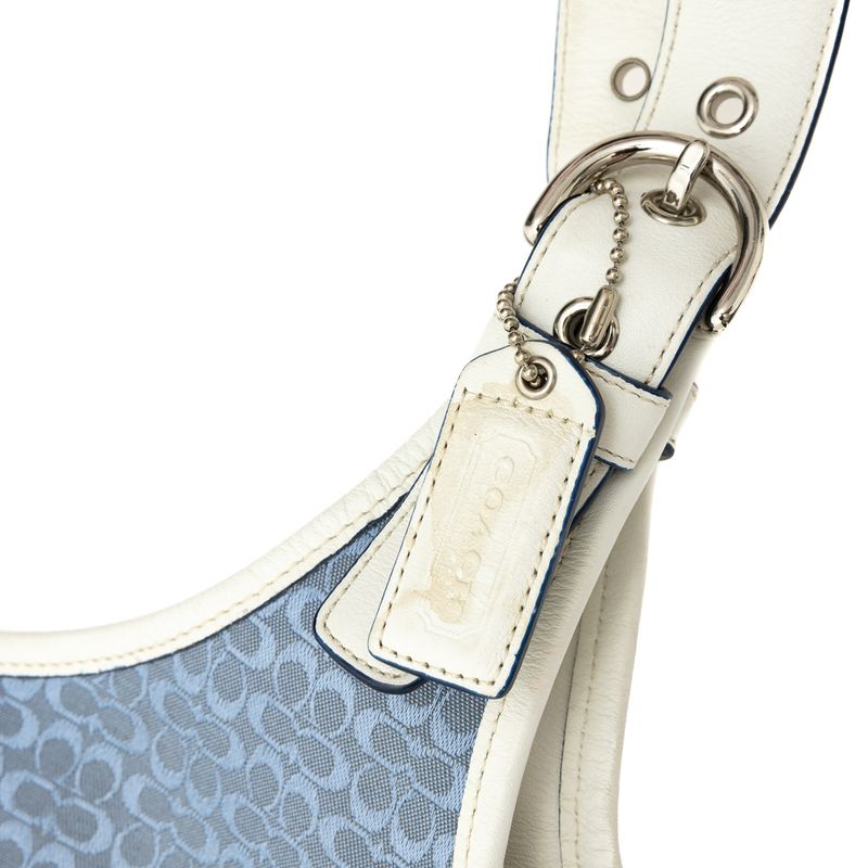 Bolsa-Coach-de-Ombro-Couro-Branco-e-Jacquard-Azul