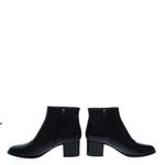 Bota-Chanel-Couro-Preto-Bico-Redondo