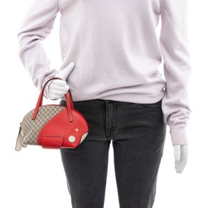Bolsa Gucci Infantil Peixe GG Supreme e Vermelho