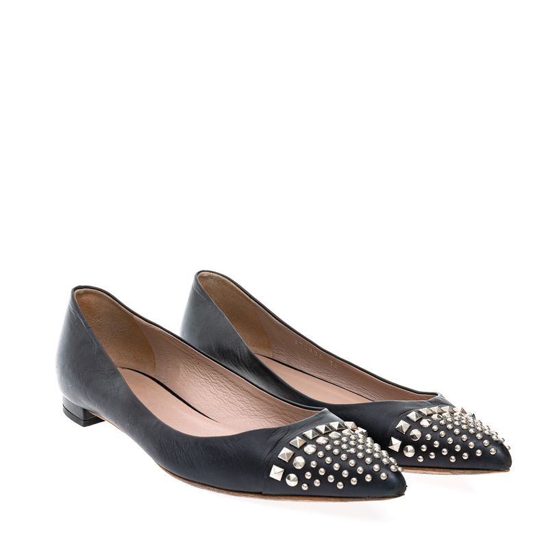 Sapatilha-Gucci-Bico-Fino-e-Aplicacoes-Couro-Preto
