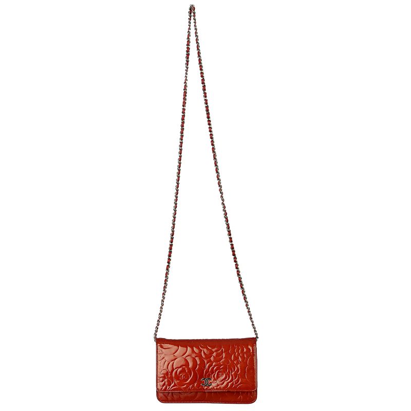 Bolsa-Chanel-Camellia-Woc-Verniz-Vermelho