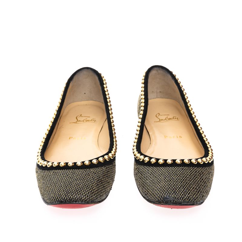 68392-Sapatilha-Christian-Louboutin-Preta-com-Aplicacoes-Douradas-4