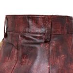 68002-Saia-Prada-Couro-Pin-Up-3