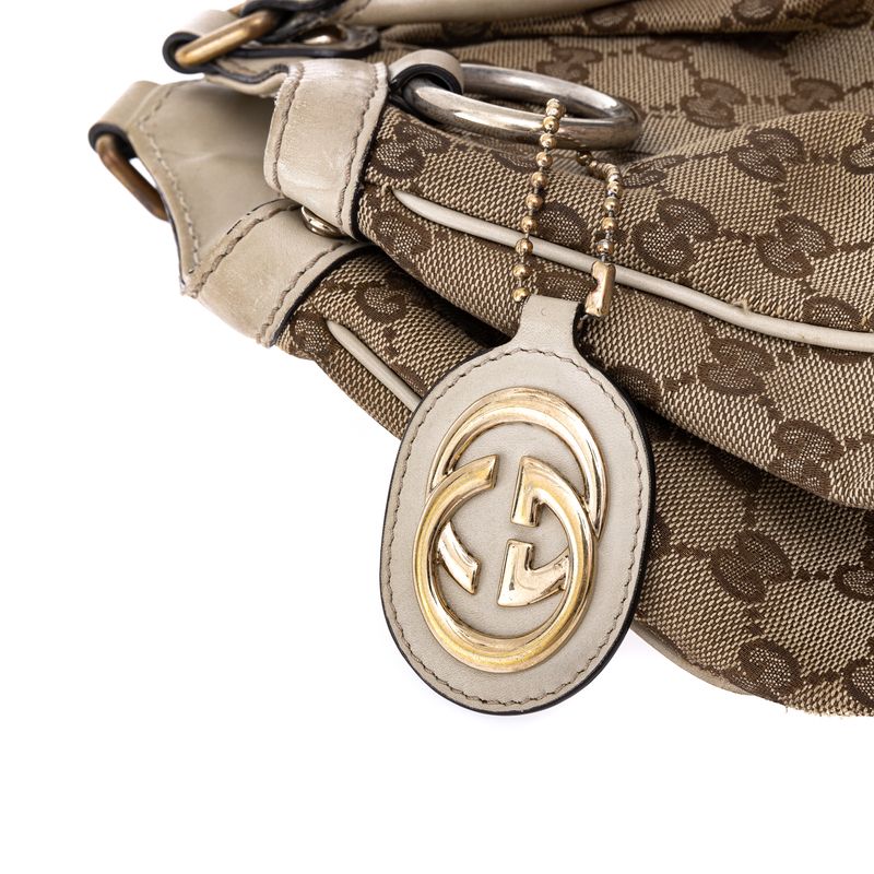 Bolsa-Gucci-Sukey-GG-Supreme-e-Verniz-Bege