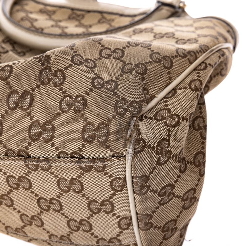Bolsa-Gucci-Sukey-GG-Supreme-e-Verniz-Bege