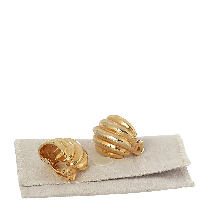 Brinco-de-Pressao-Concha-Dourado