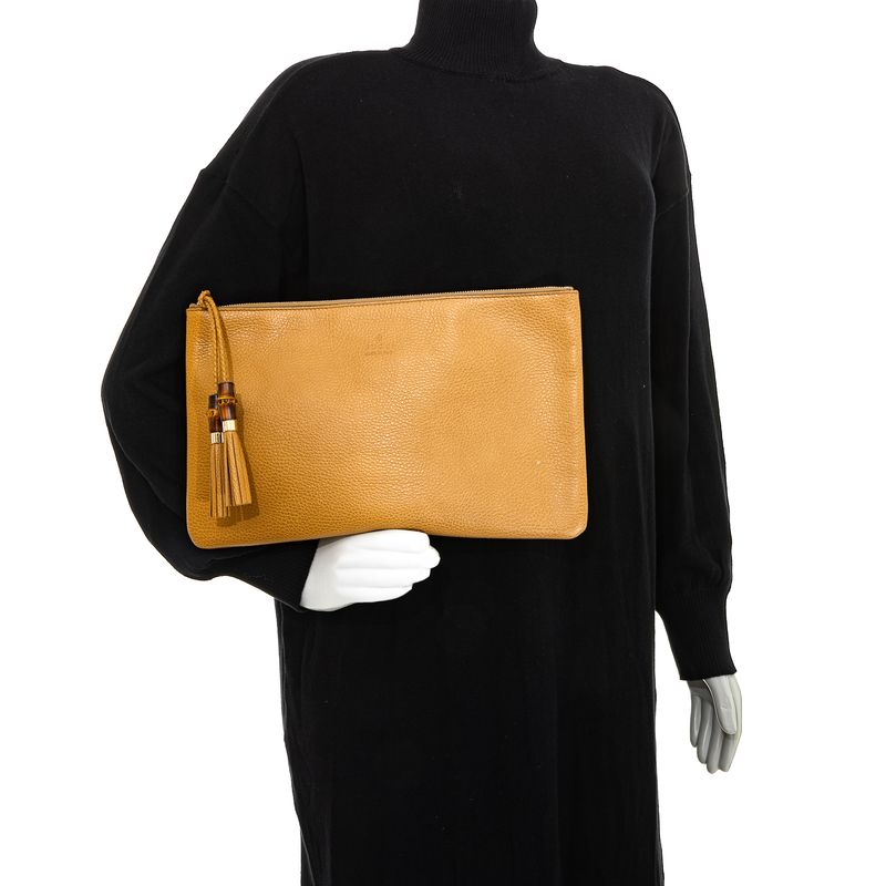Clutch-Gucci-Couro-Bege-e-Tassel