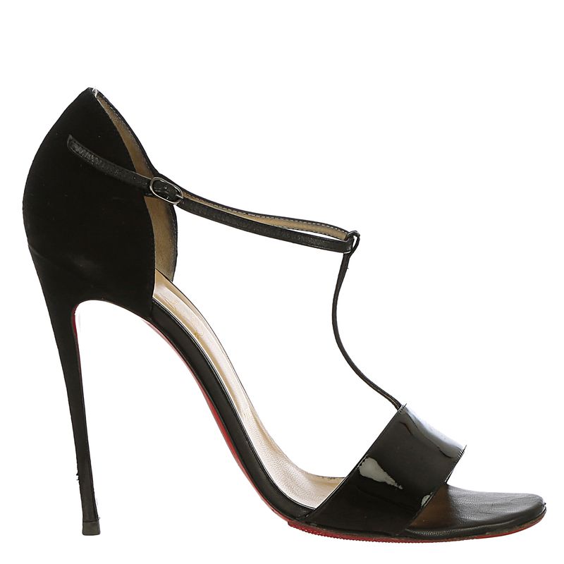 80358-Sandalia-Christian-Louboutin-Tiras-de-Verniz-Preto-1