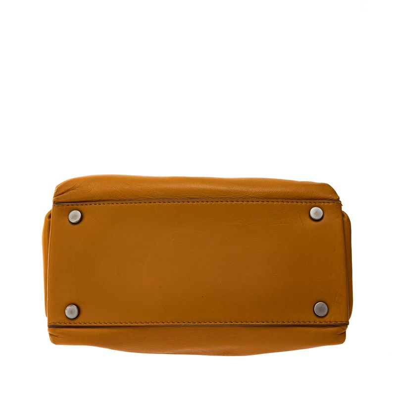 Bolsa-Paula-Cademartori-Dun-Dun-Couro-Caramelo-e-Spikes