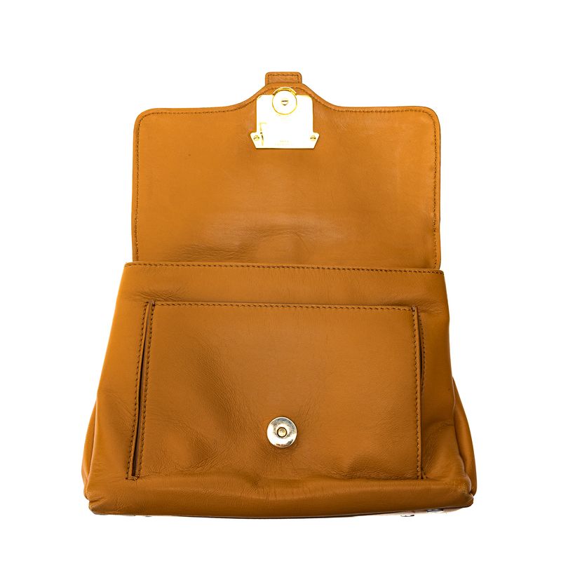Bolsa-Paula-Cademartori-Dun-Dun-Couro-Caramelo-e-Spikes