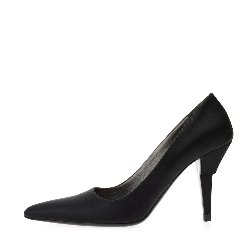 68788-Scarpin-Prada-Cetim-Preto-3