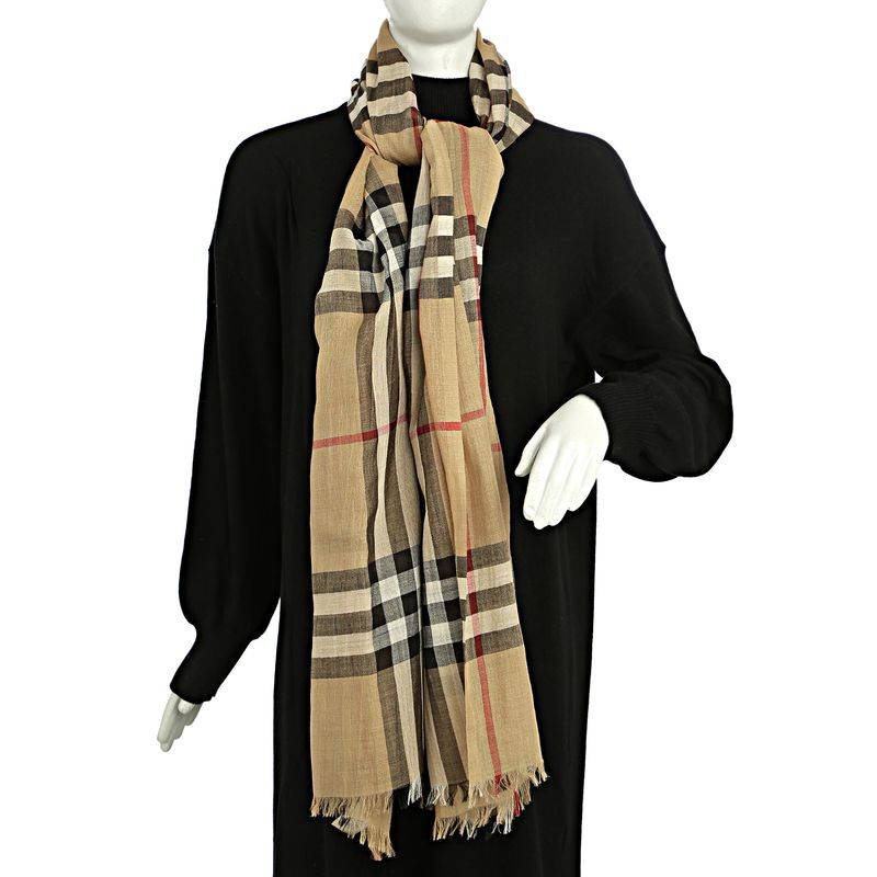 Lenco-Burberry-La-E-Seda