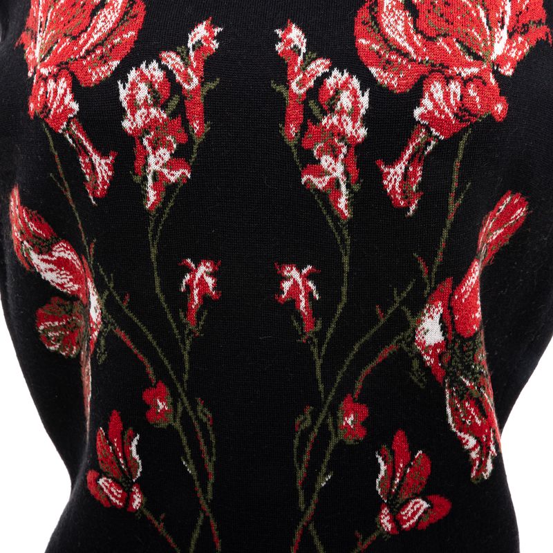 Vestido-Alexander-McQueen-Tricot-Preto-e-Flores-Vermelhas