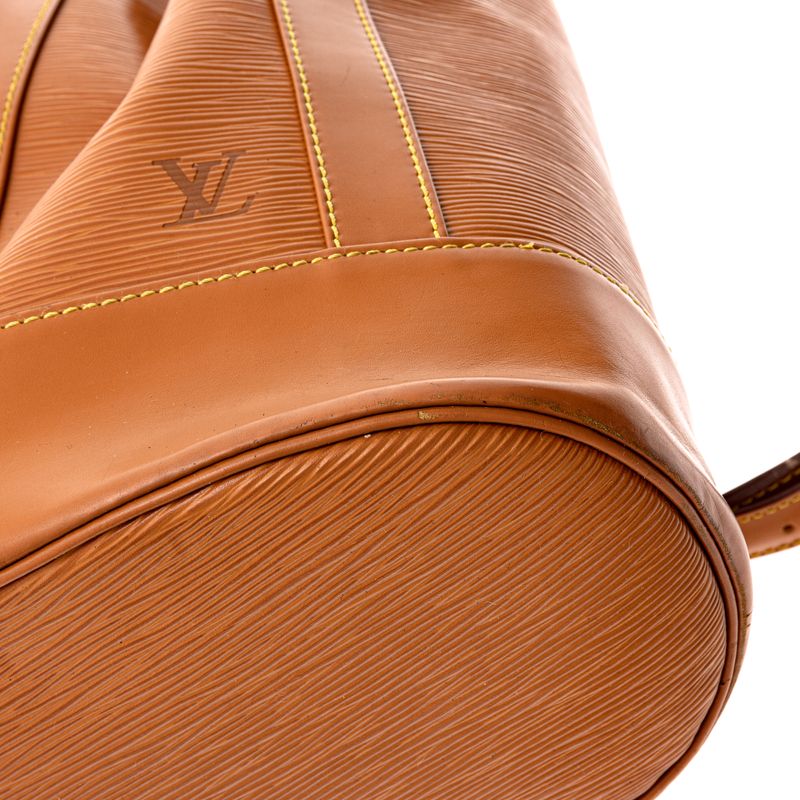 Mochila-Louis-Vuitton-Randonnee-Epi-Caramelo