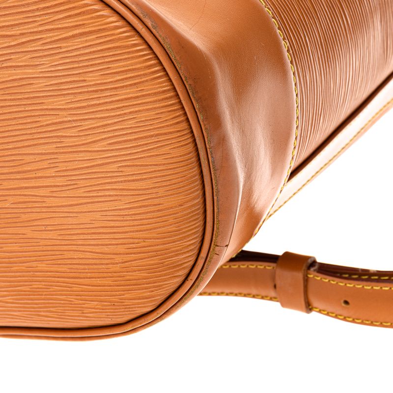 Mochila-Louis-Vuitton-Randonnee-Epi-Caramelo